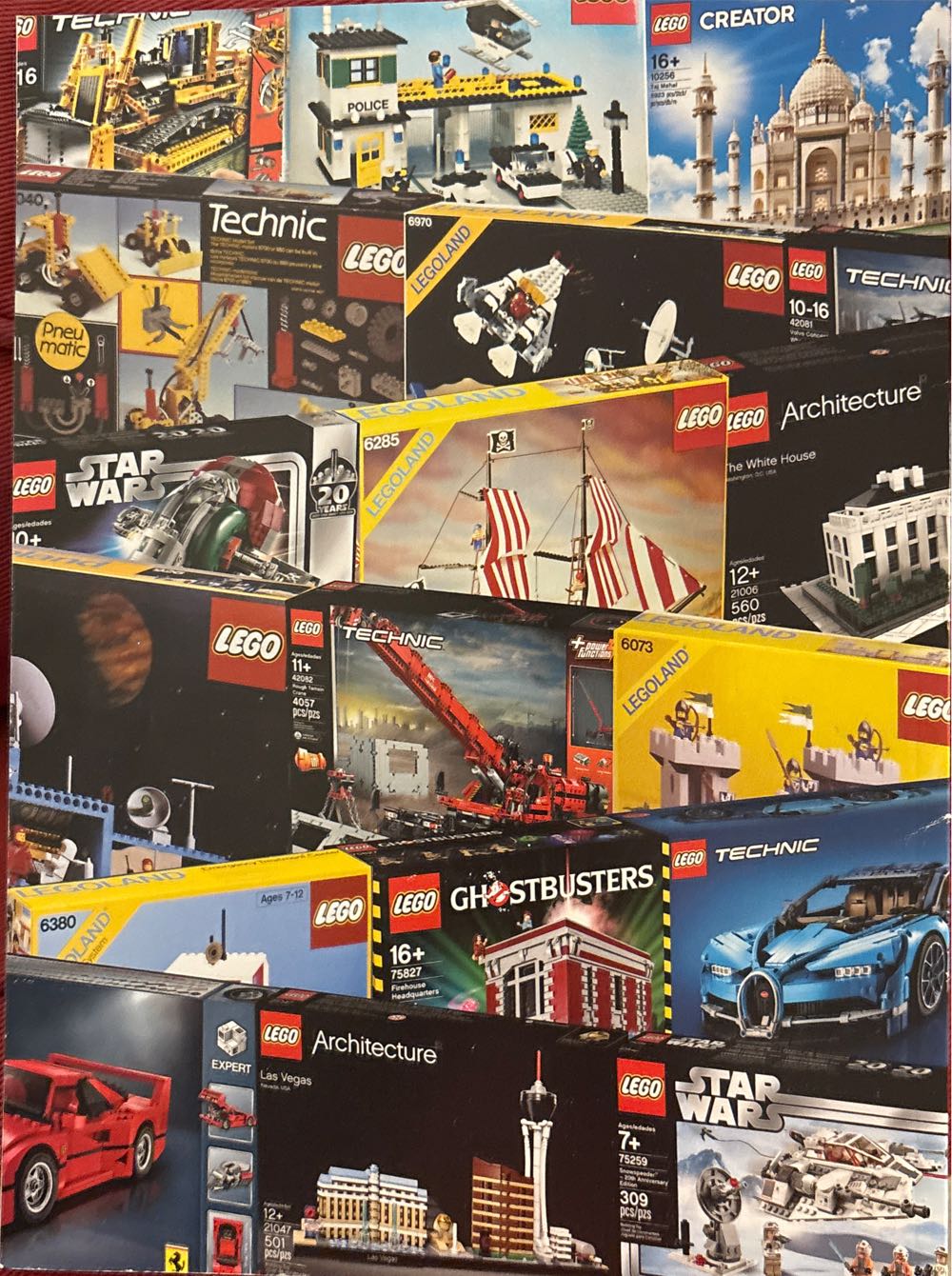 LEGO The Toy That Changed Our Lives  magazine collectible [Barcode 07447028984511] - Main Image 2