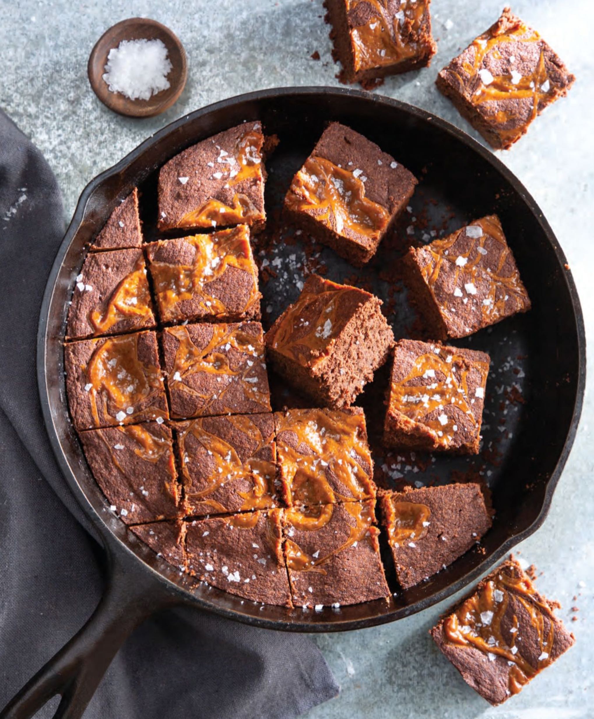 Southern Cast Iron Comfort Food Classics 2023 November  (November) magazine collectible - Main Image 2