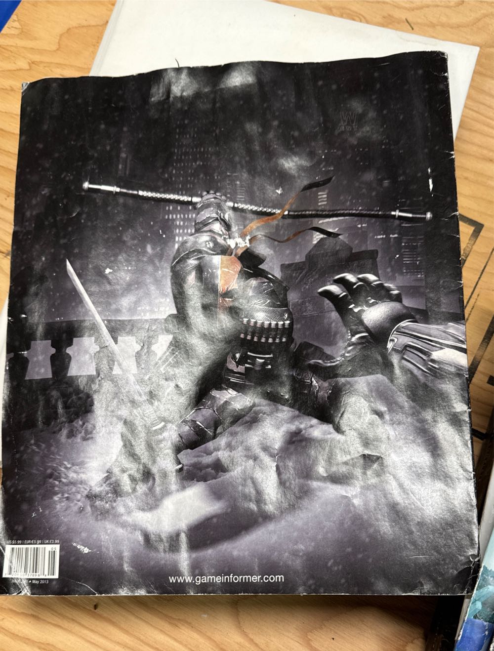 Game Informer  (May) magazine collectible [Barcode 72015037096801] - Main Image 3