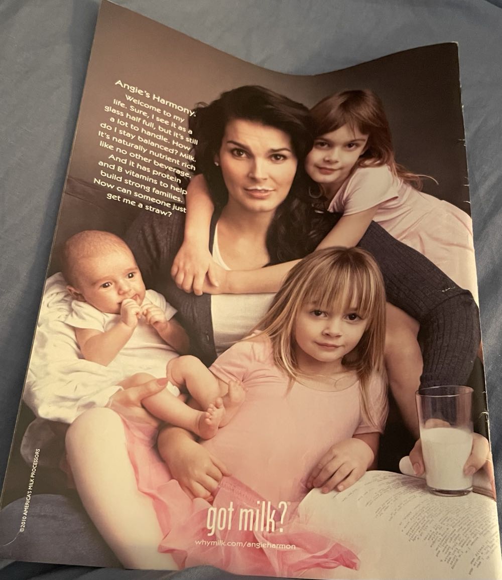 Blake Shelton Breaking Tradition  (March) magazine collectible [Barcode 07165851040110] - Main Image 2