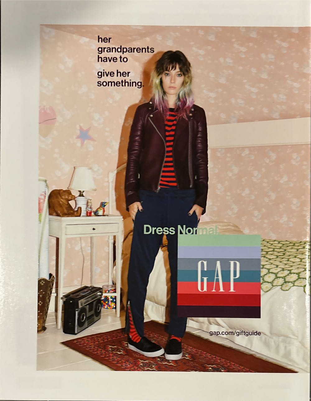 Paper  magazine collectible [Barcode 07148603659312] - Main Image 2