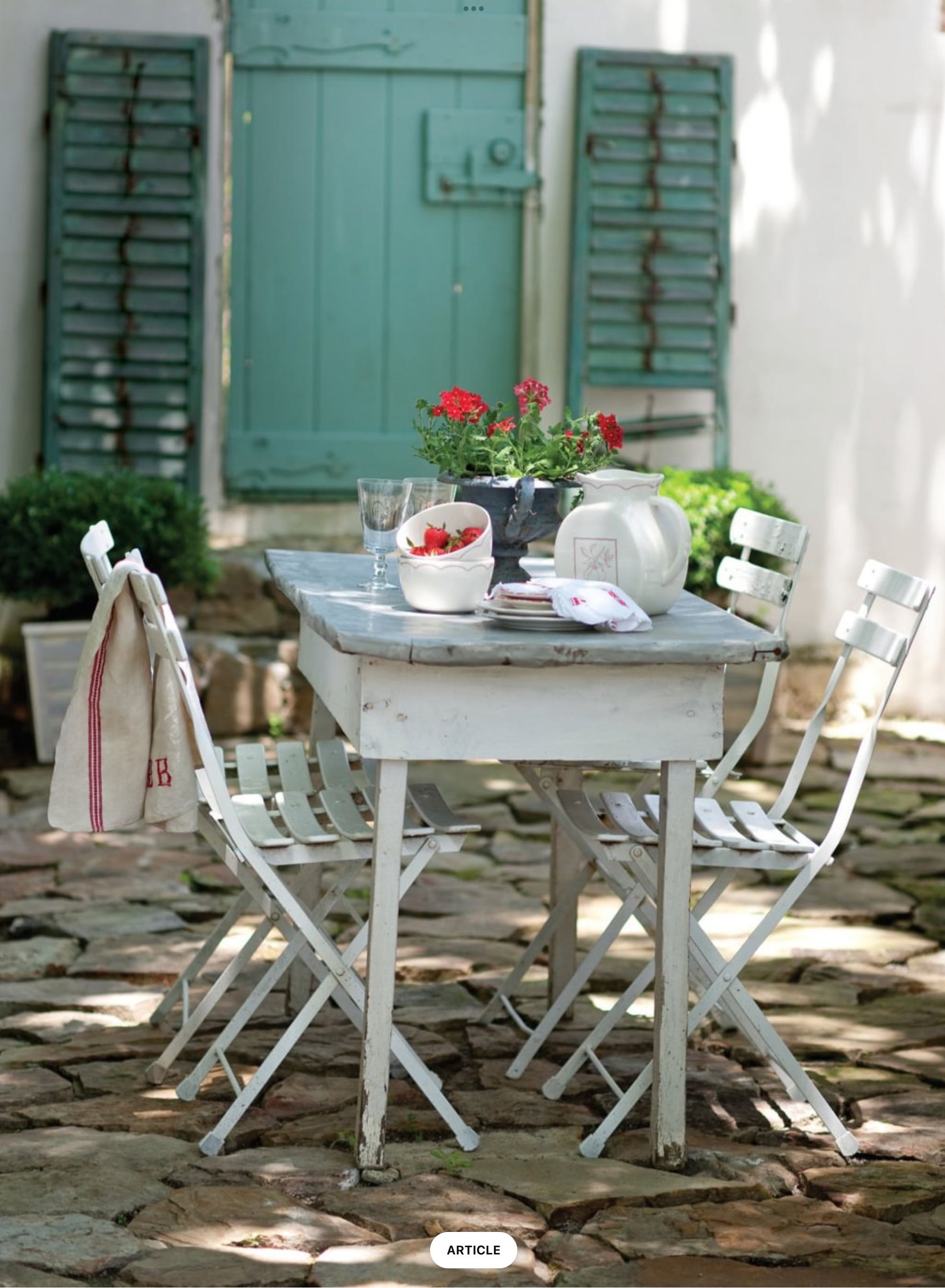 French Cottage  2024 February  (February) magazine collectible - Main Image 2