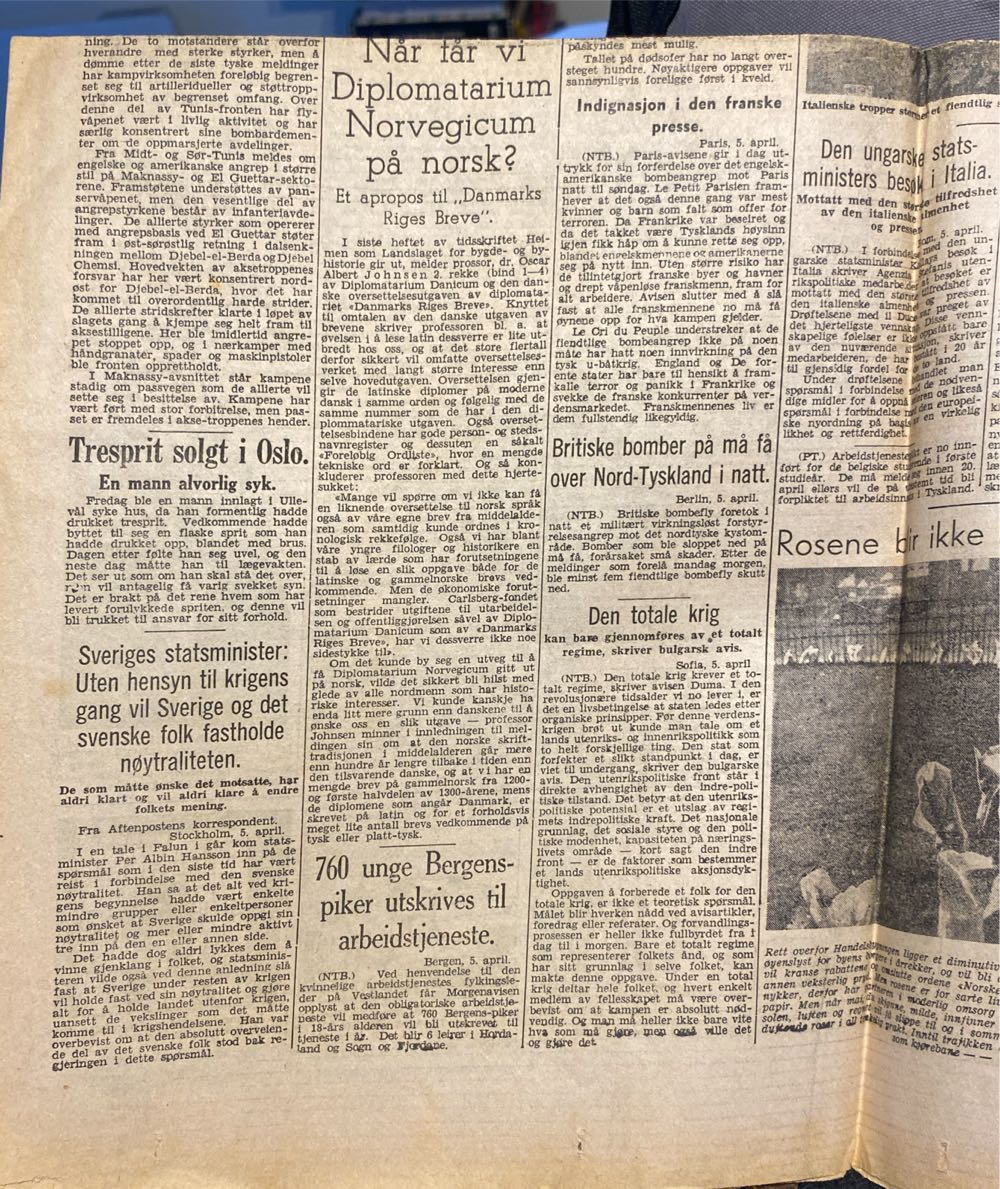 Aftenposten (H)  (April) magazine collectible - Main Image 3