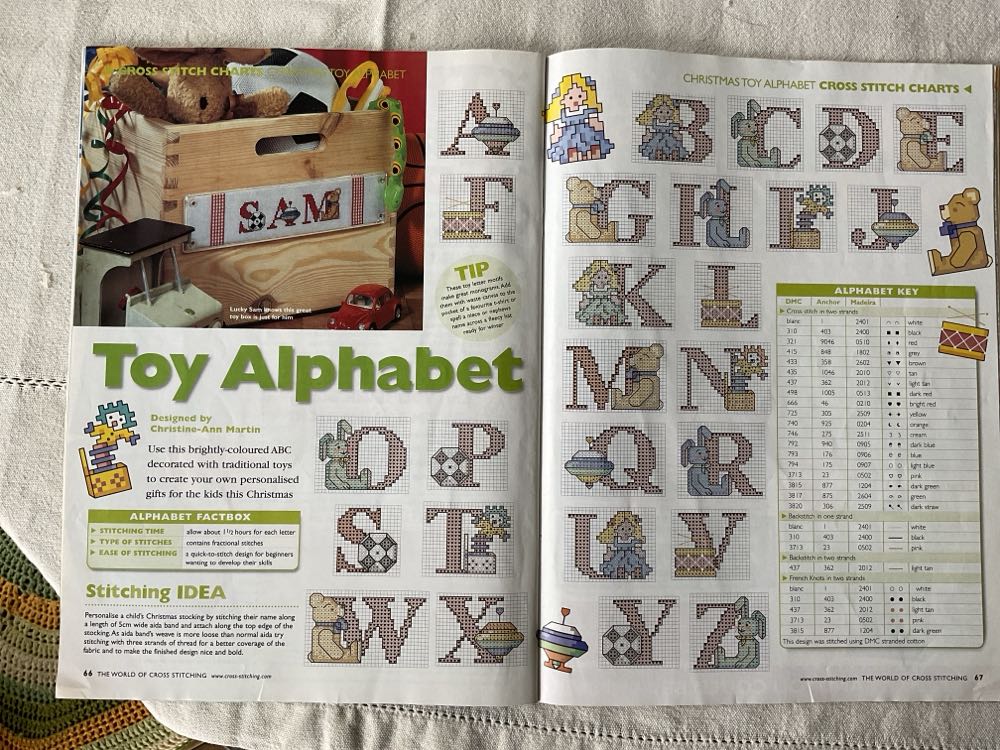 World Of Cross Stitching  (November) magazine collectible [Barcode 9771460197036] - Main Image 3