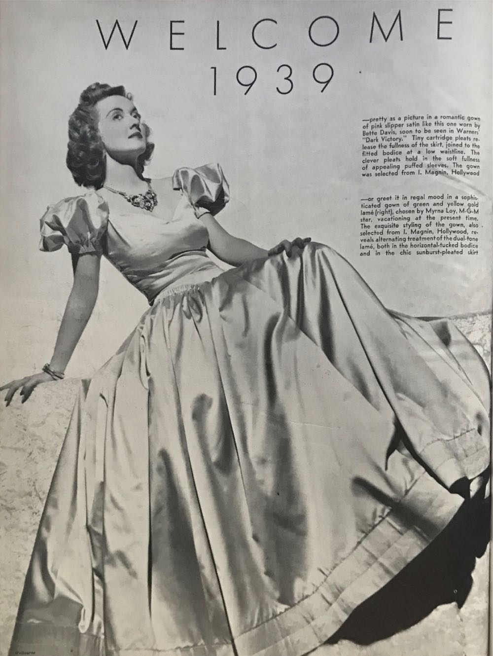 Photoplay (January) magazine collectible - Main Image 2