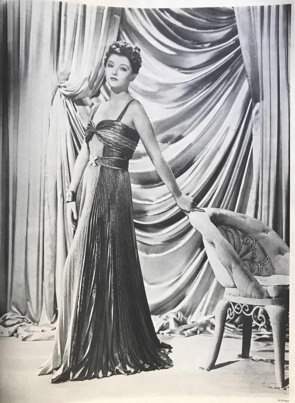 Photoplay (January) magazine collectible - Main Image 3