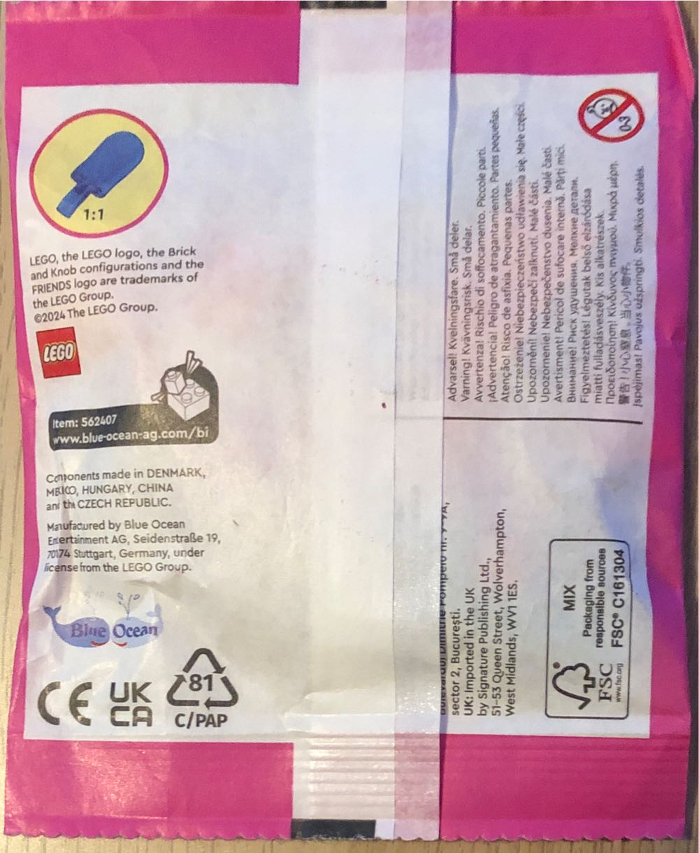 Lego Friends  (August) magazine collectible [Barcode 977205529006427] - Main Image 3