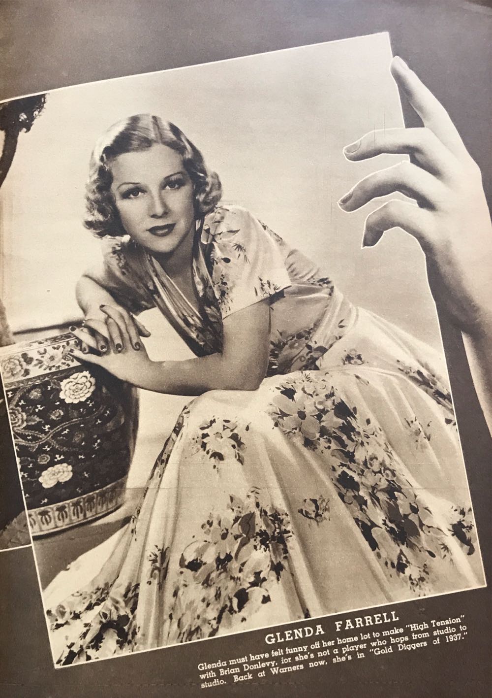 Modern Screen  (October) magazine collectible - Main Image 3