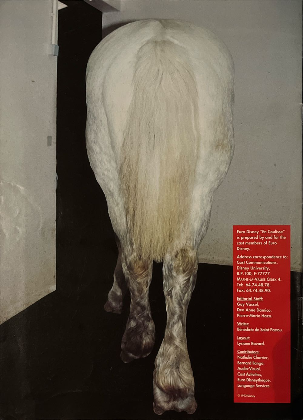 En Coulisse Vol. 2 Nr. 22  (February) magazine collectible - Main Image 2