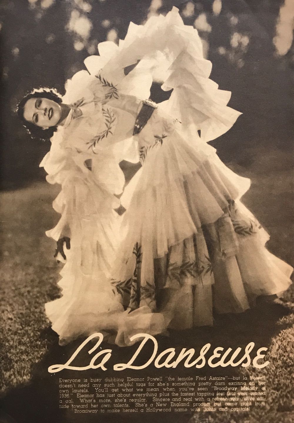 Modern Screen  (December) magazine collectible - Main Image 2