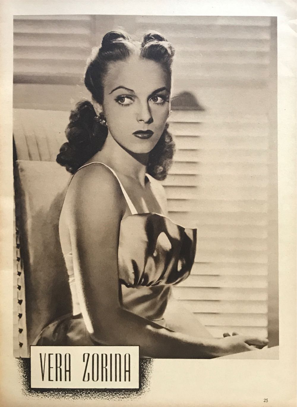 Modern Screen  (December) magazine collectible - Main Image 4