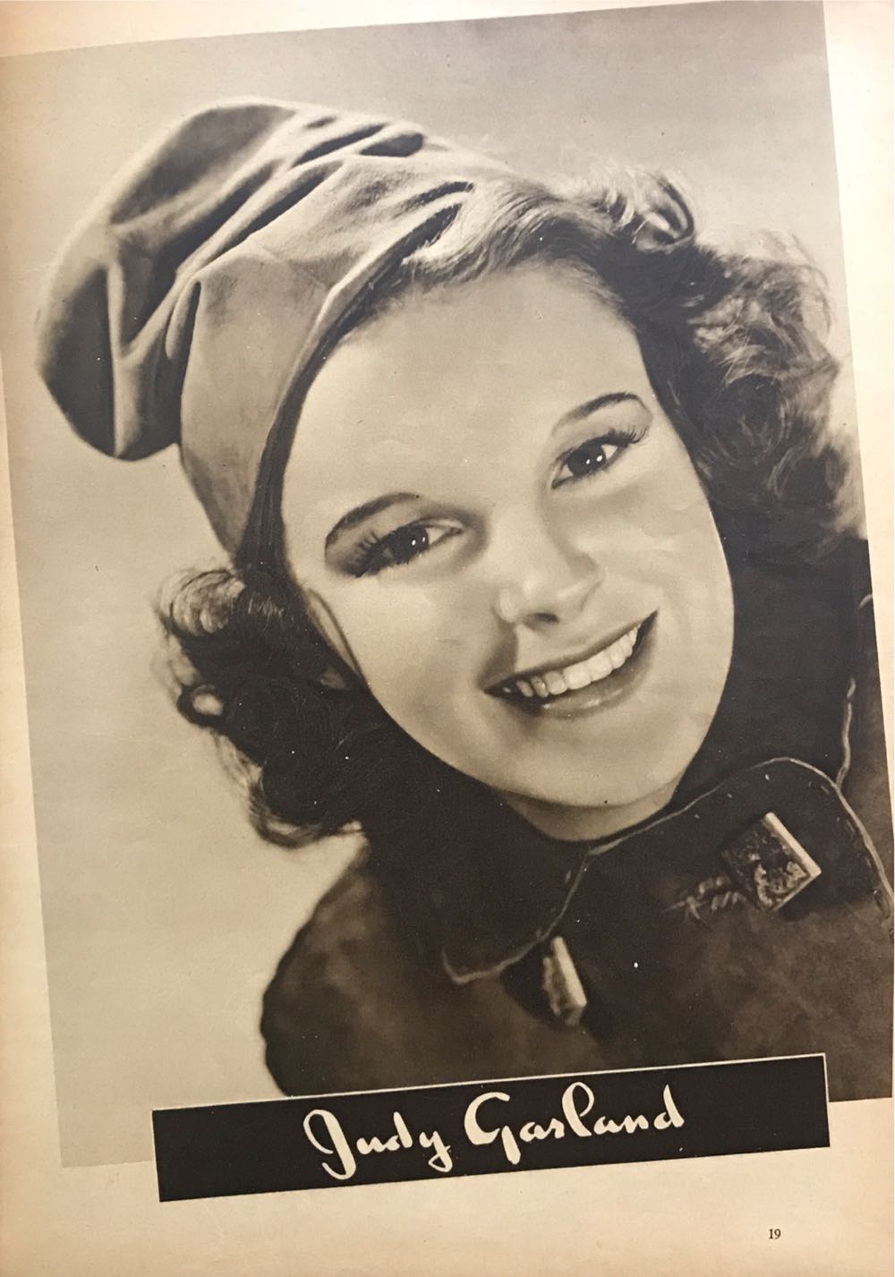 Modern Screen  (April) magazine collectible - Main Image 2