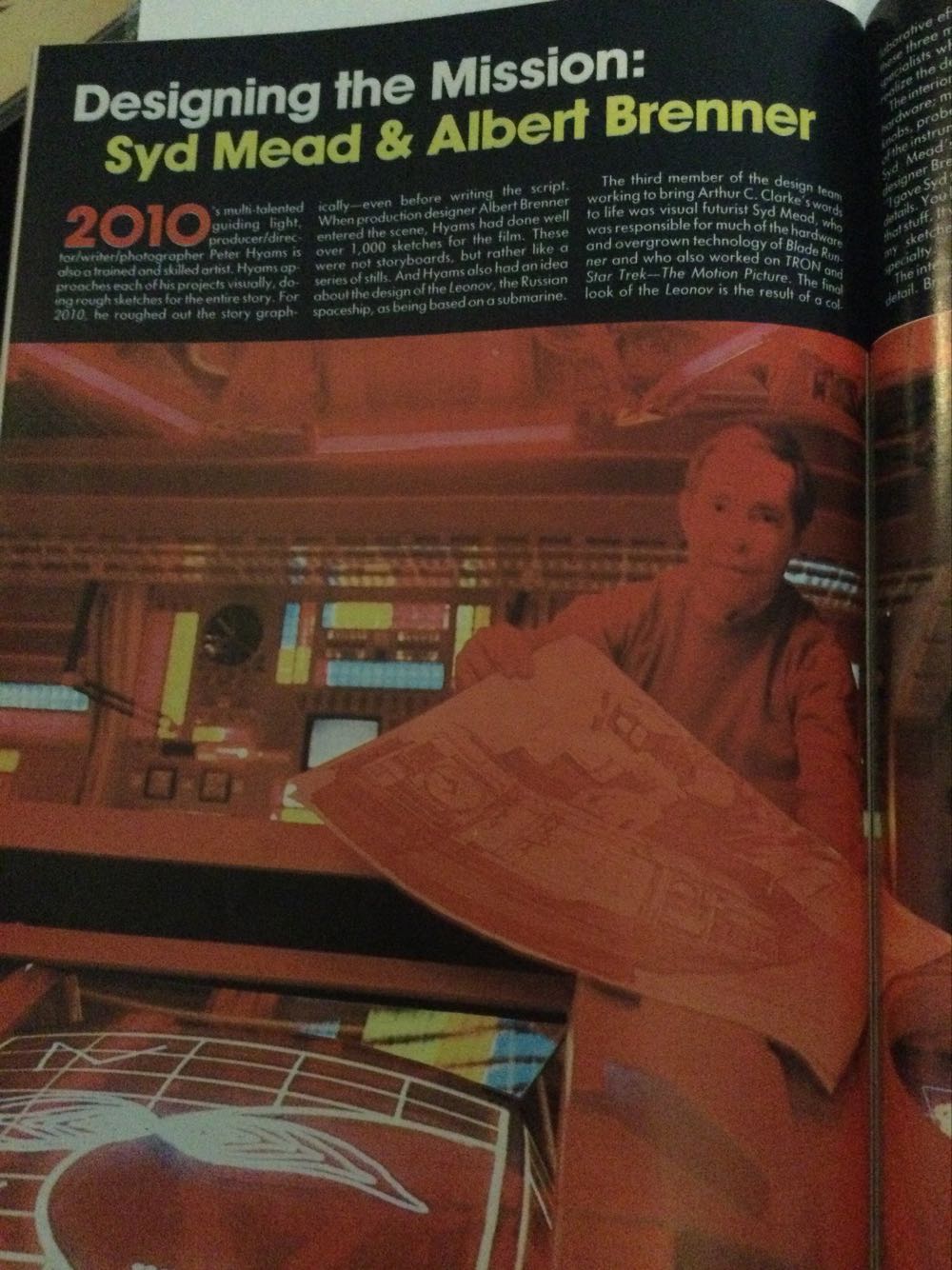 2010 Offical Movie Magazine  magazine collectible - Main Image 4