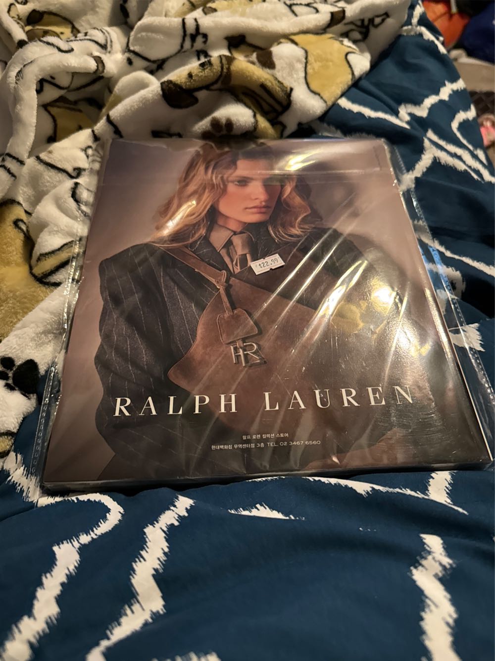 보그 Vogue Korea Lisa  (October) magazine collectible [Barcode 9771228116170] - Main Image 2