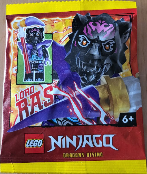 LEGO NINJAGO #118  (August) magazine collectible [Barcode 977205725807918] - Main Image 2