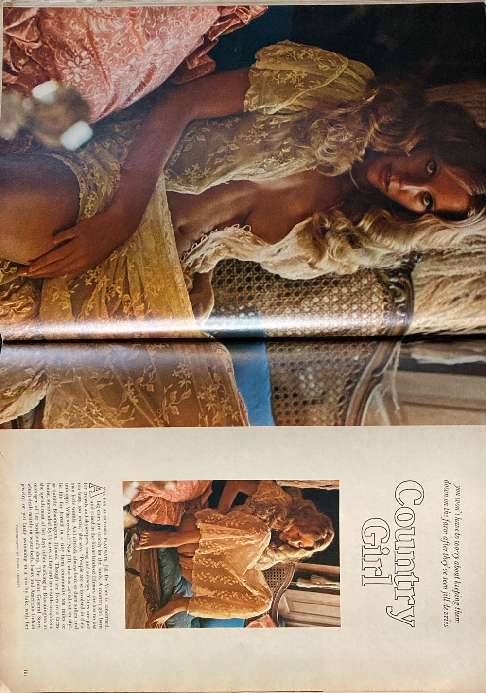 Playboy 1975 - 10  (October) magazine collectible - Main Image 3