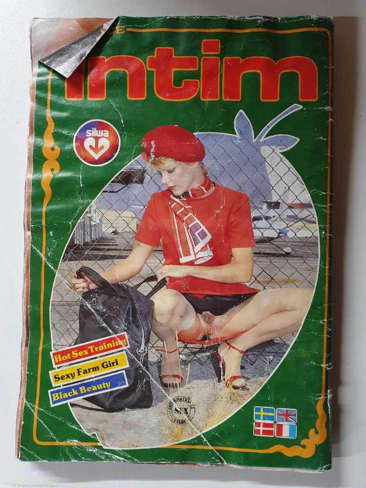 Intim  magazine collectible - Main Image 2