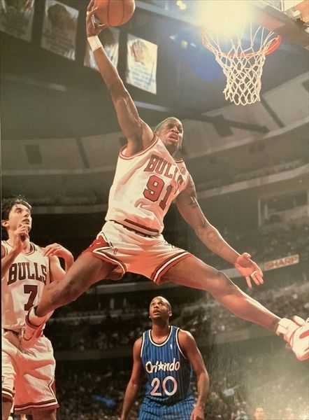 1996 BECKETT BASKETBALL TRIBUTE  (January) magazine collectible - Main Image 2