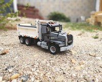 Elle // Saoirse Ronan