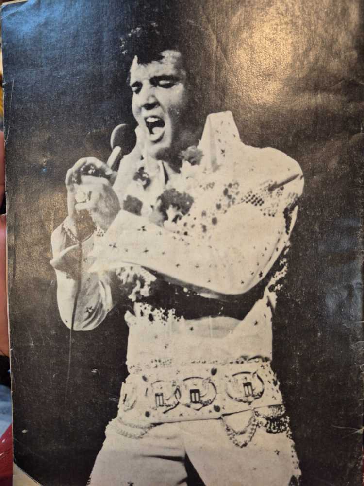 The World Of Elvis  magazine collectible - Main Image 2