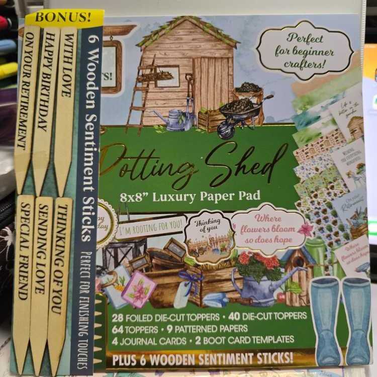 Papercraft Essentials  magazine collectible - Main Image 2