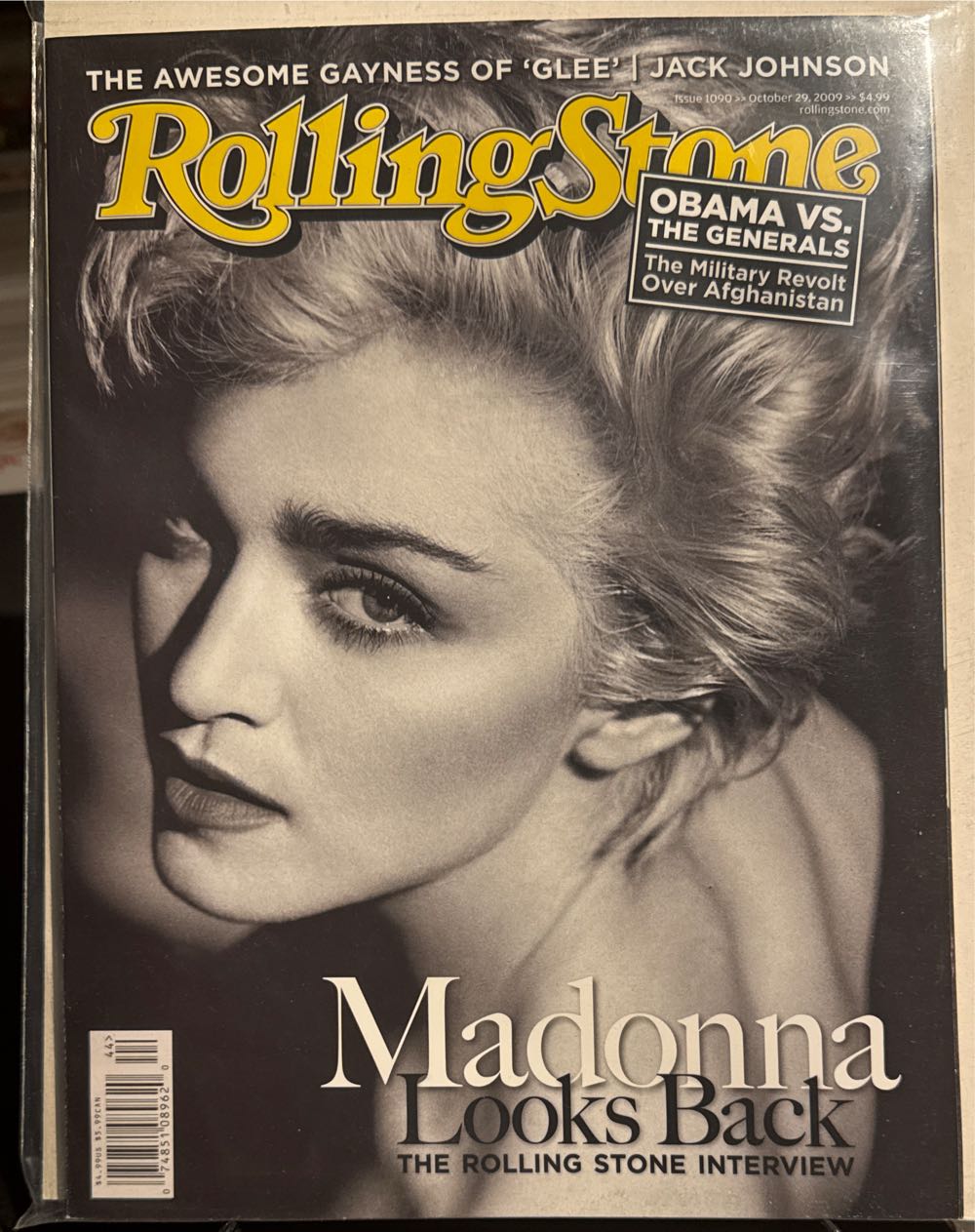 Rolling Stone  (October) magazine collectible - Main Image 2