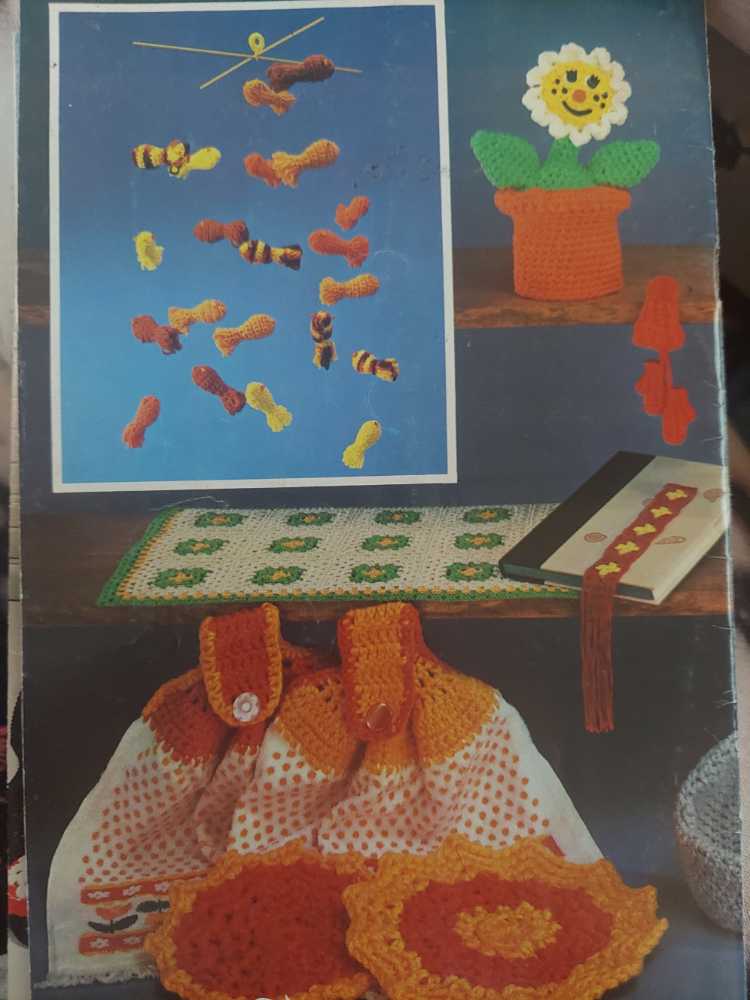 Creative Hands Bazaar Time  magazine collectible - Main Image 2