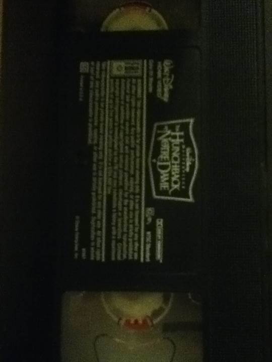 The Hunchback of Notre Dame VHS movie collectible [Barcode 786936009644] - Main Image 2
