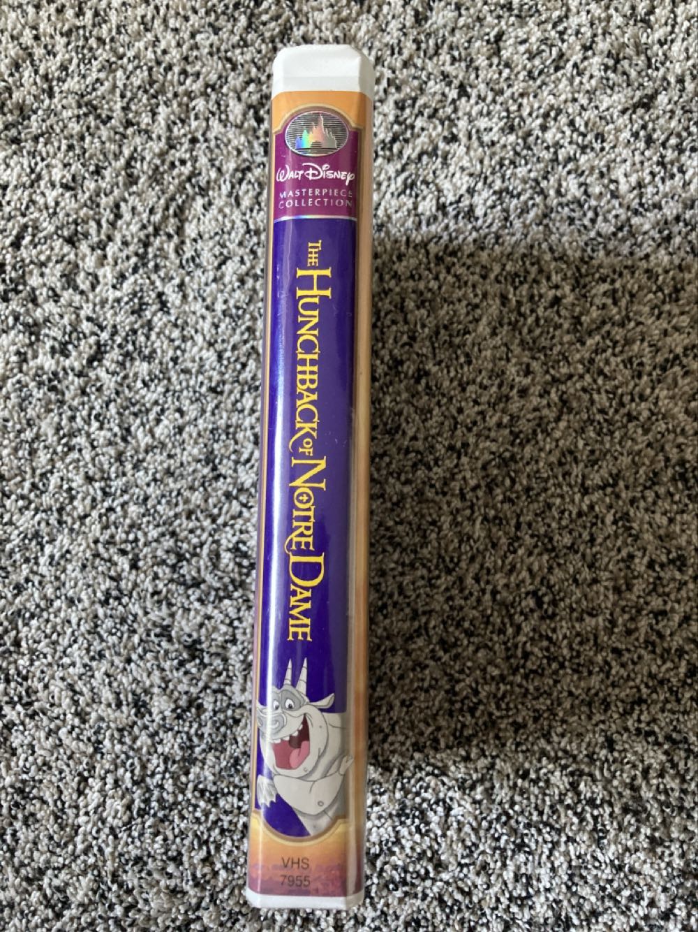 The Hunchback of Notre Dame VHS movie collectible [Barcode 786936009644] - Main Image 3