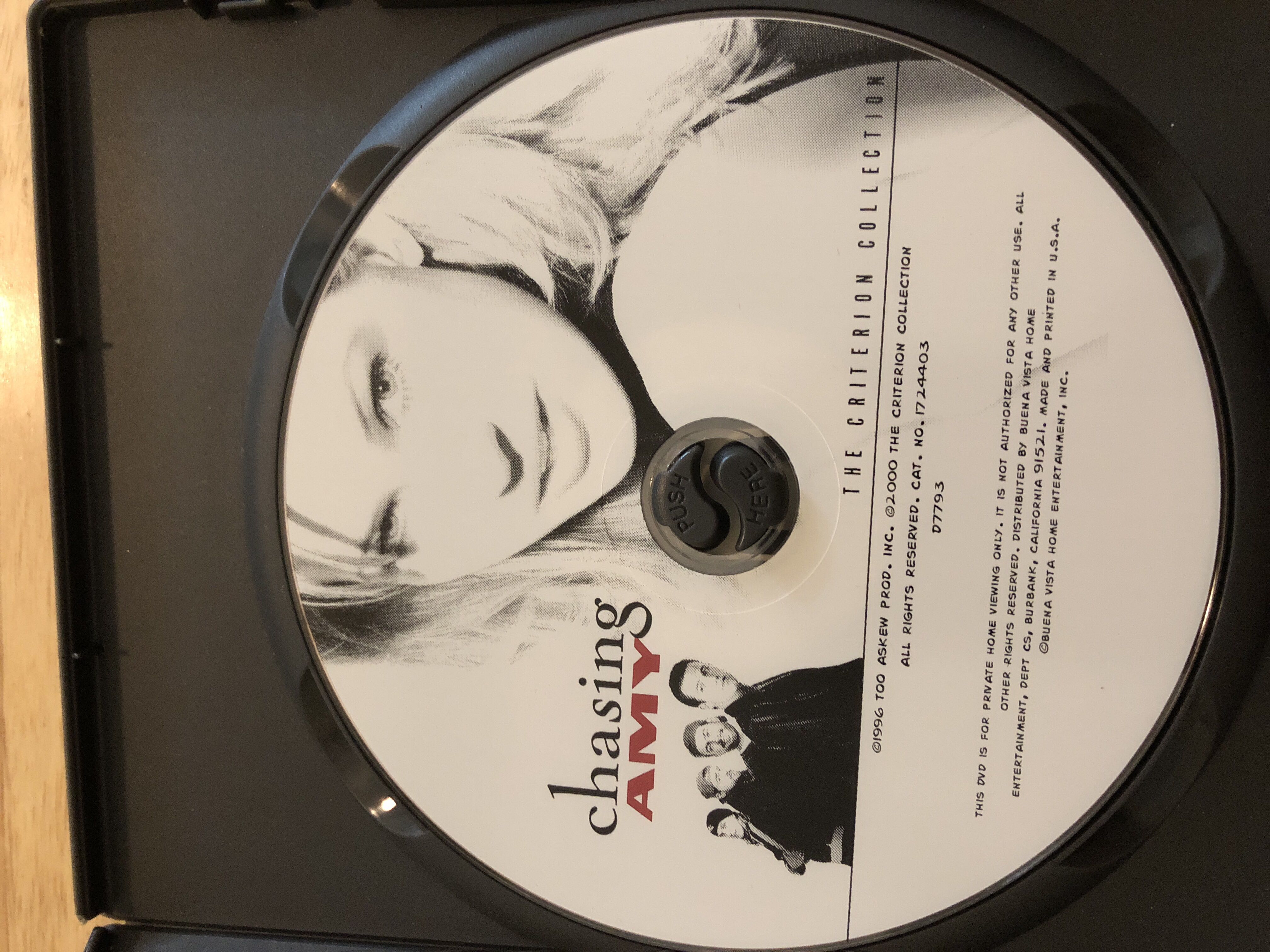 Chasing Amy: The Criterion Collection DVD movie collectible [Barcode 717951002372] - Main Image 3