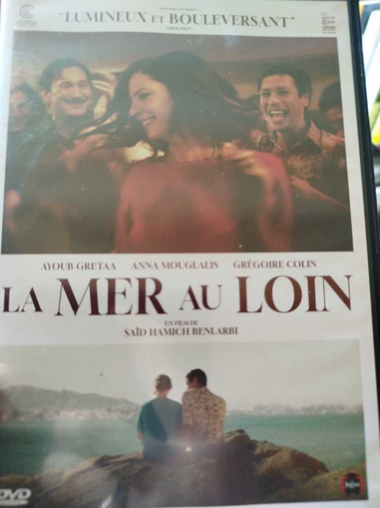 La Mer Au Loin
