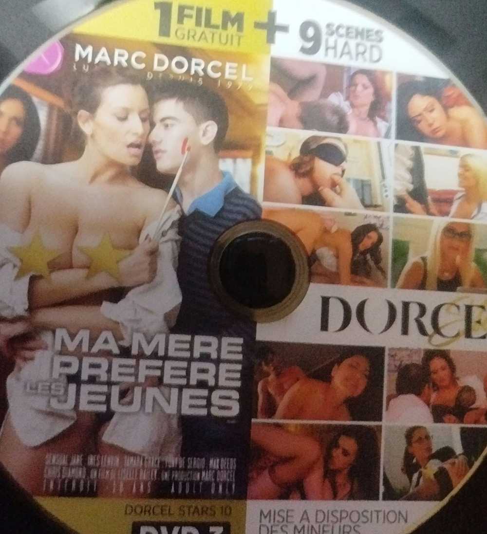 ma mère préfère les jeunes 