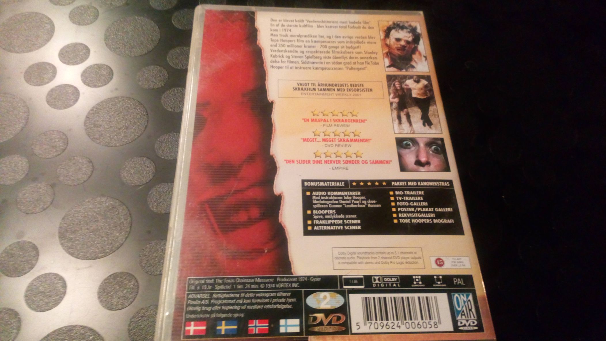 The Texas Chainsaw Massacre (Original Director’s Cut) DVD movie collectible [Barcode 5709624006058] - Main Image 2
