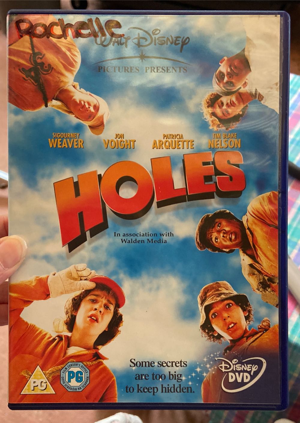 Holes DVD movie collectible [Barcode 5017188811507] - Main Image 2