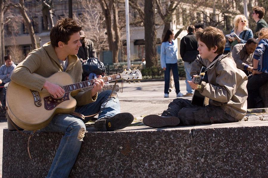 August Rush DVD movie collectible - Main Image 2