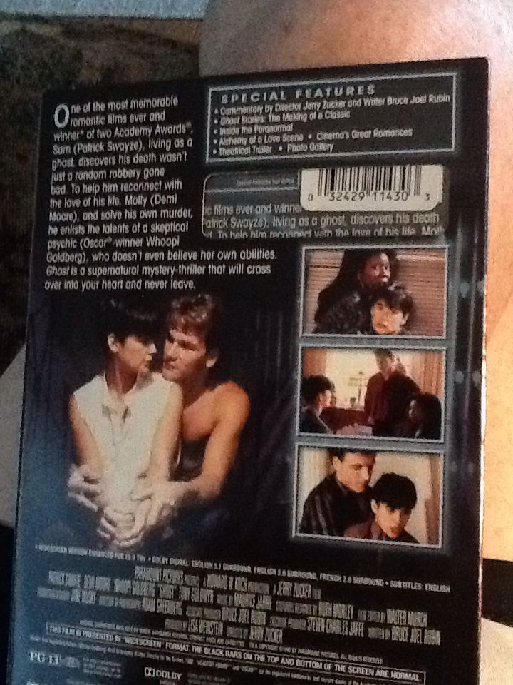 Ghost DVD movie collectible [Barcode 032429114303] - Main Image 2