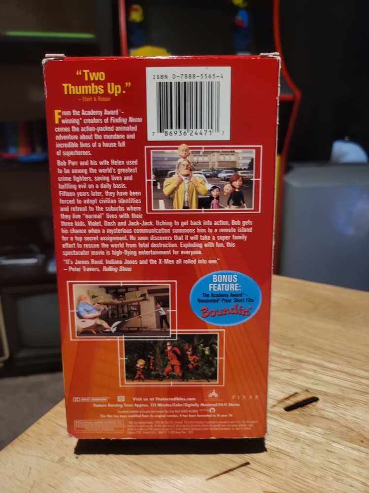 The Incredibles 1 VHS movie collectible [Barcode 8728256279972] - Main Image 2