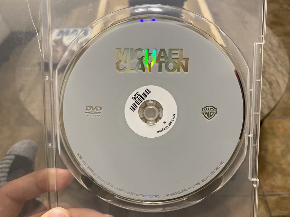 Michael Clayton DVD movie collectible [Barcode 085391198628] - Main Image 2