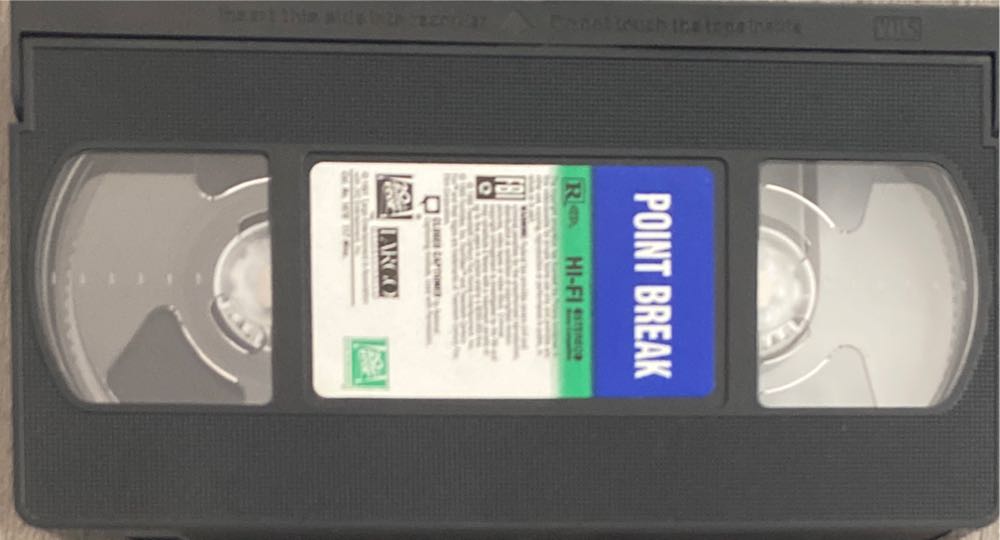 Point Break VHS movie collectible [Barcode 086162187032] - Main Image 3