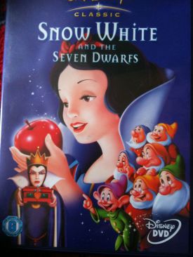 Snow White and the Seven Dwarfs DVD movie collectible [Barcode 5017180883403] - Main Image 1