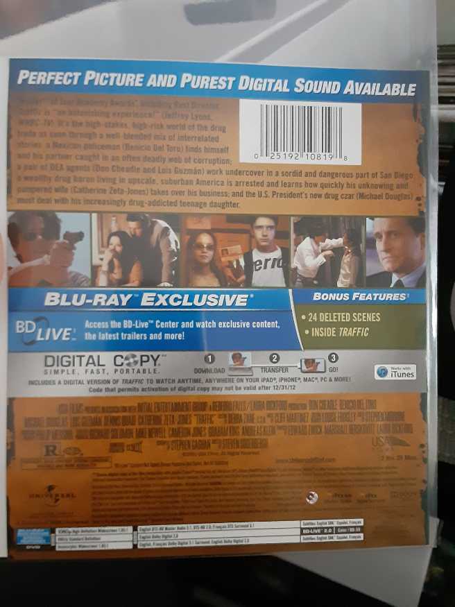 Traffic Blu-ray movie collectible [Barcode 025192108198] - Main Image 2