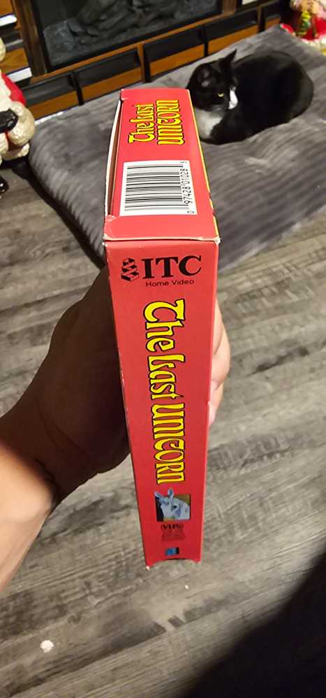 The Last Unicorn VHS movie collectible [Barcode 097428010285] - Main Image 4