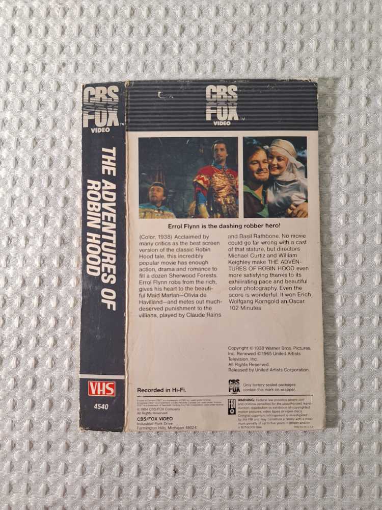 Adventures of Robin Hood,The (1938) VHS movie collectible [Barcode 027616655035] - Main Image 2
