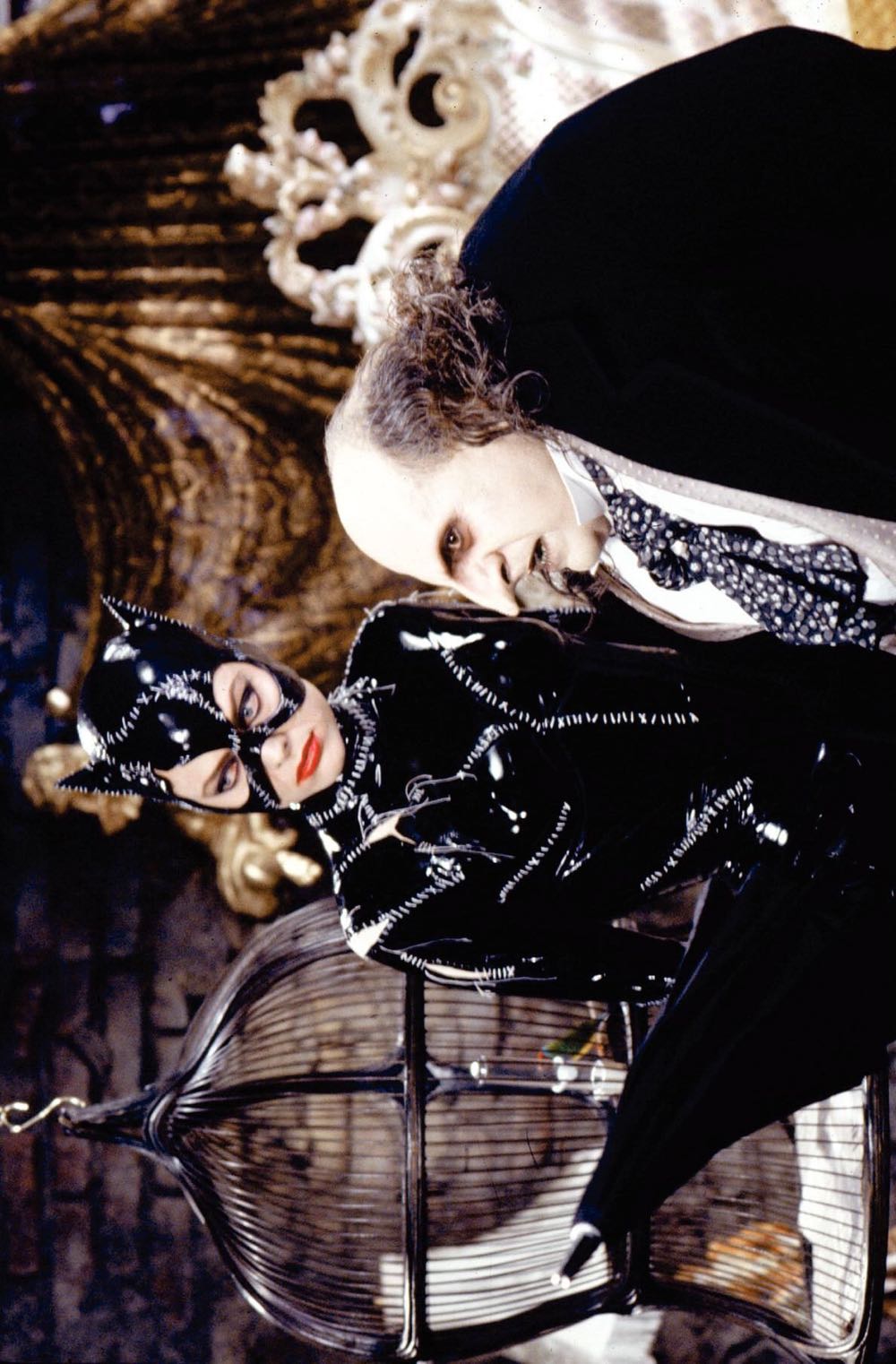 Batman Returns Blu-ray movie collectible [Barcode 883929133345] - Main Image 3