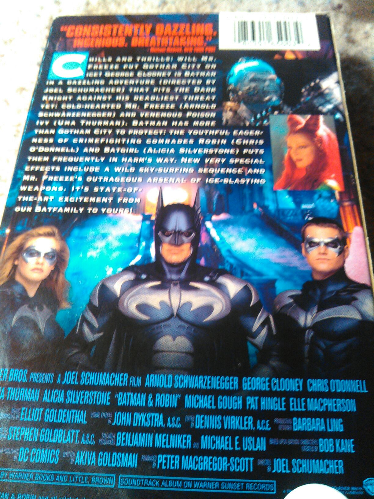 Batman & Robin VHS movie collectible [Barcode 085392108237] - Main Image 2
