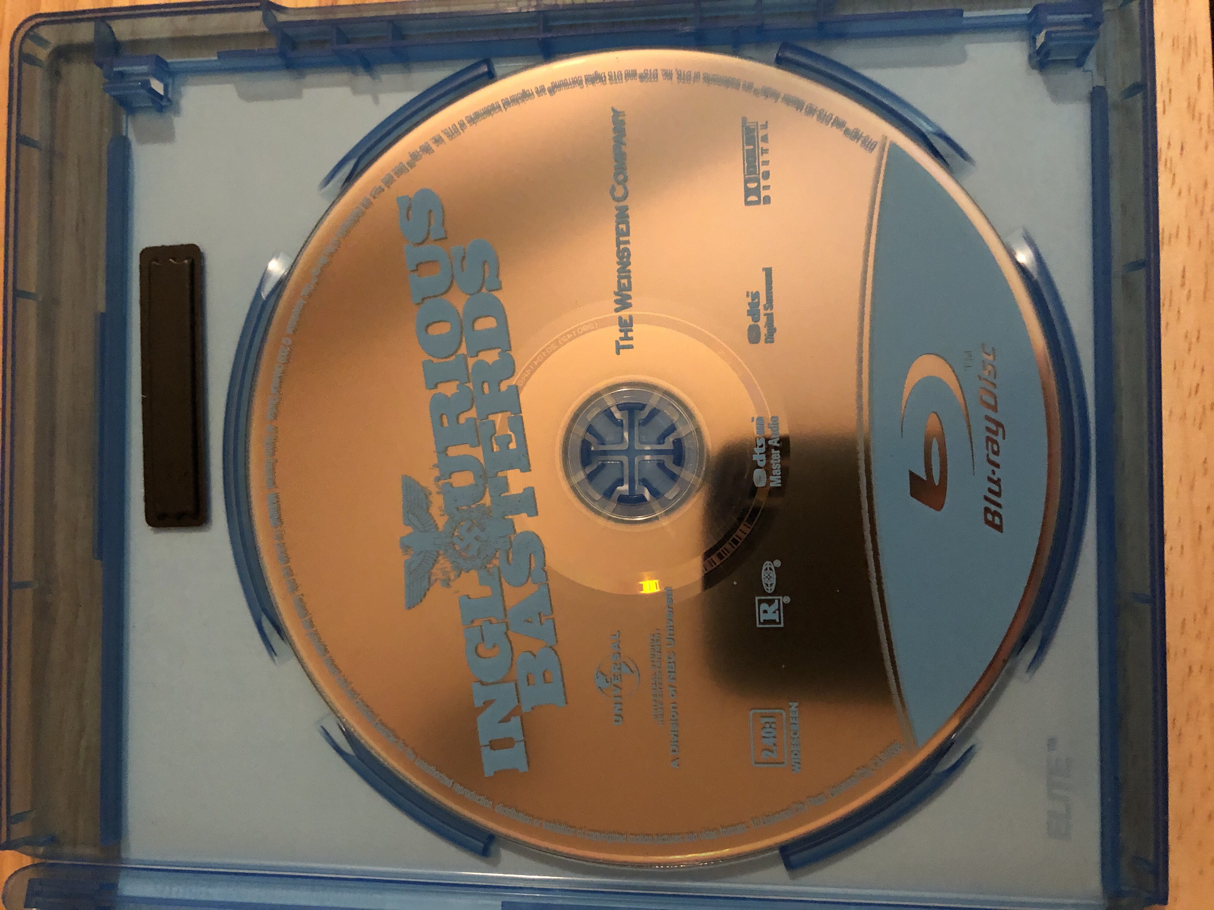 Inglourious Basterds Blu-ray movie collectible [Barcode 025192102707] - Main Image 3