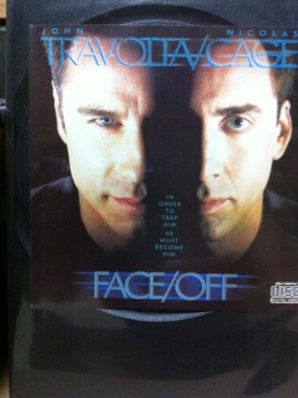 Predator 2☑️🧳