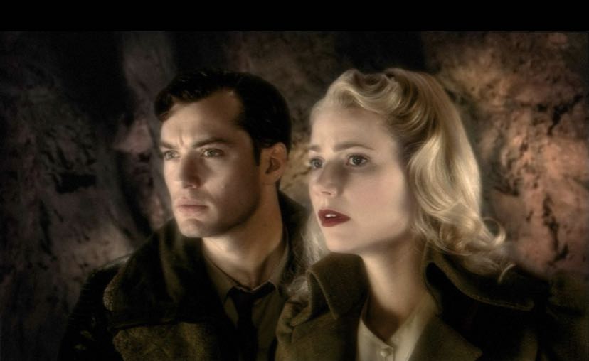 Sky Captain and the World of Tomorrow DVD movie collectible [Barcode 097363434146] - Main Image 4