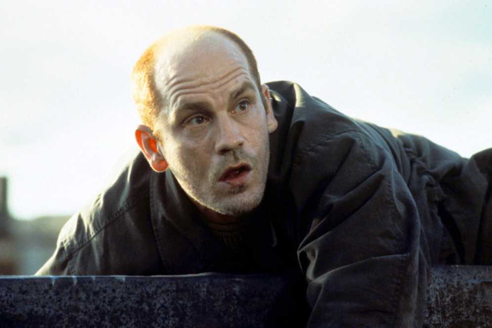 In the Line of Fire DVD movie collectible [Barcode 043396523173] - Main Image 3