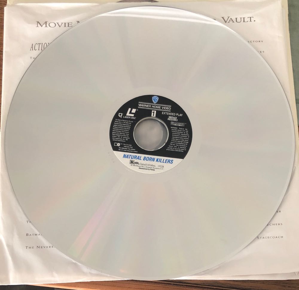 Natural Born Killers Laser Disc movie collectible [Barcode 085391322863] - Main Image 3